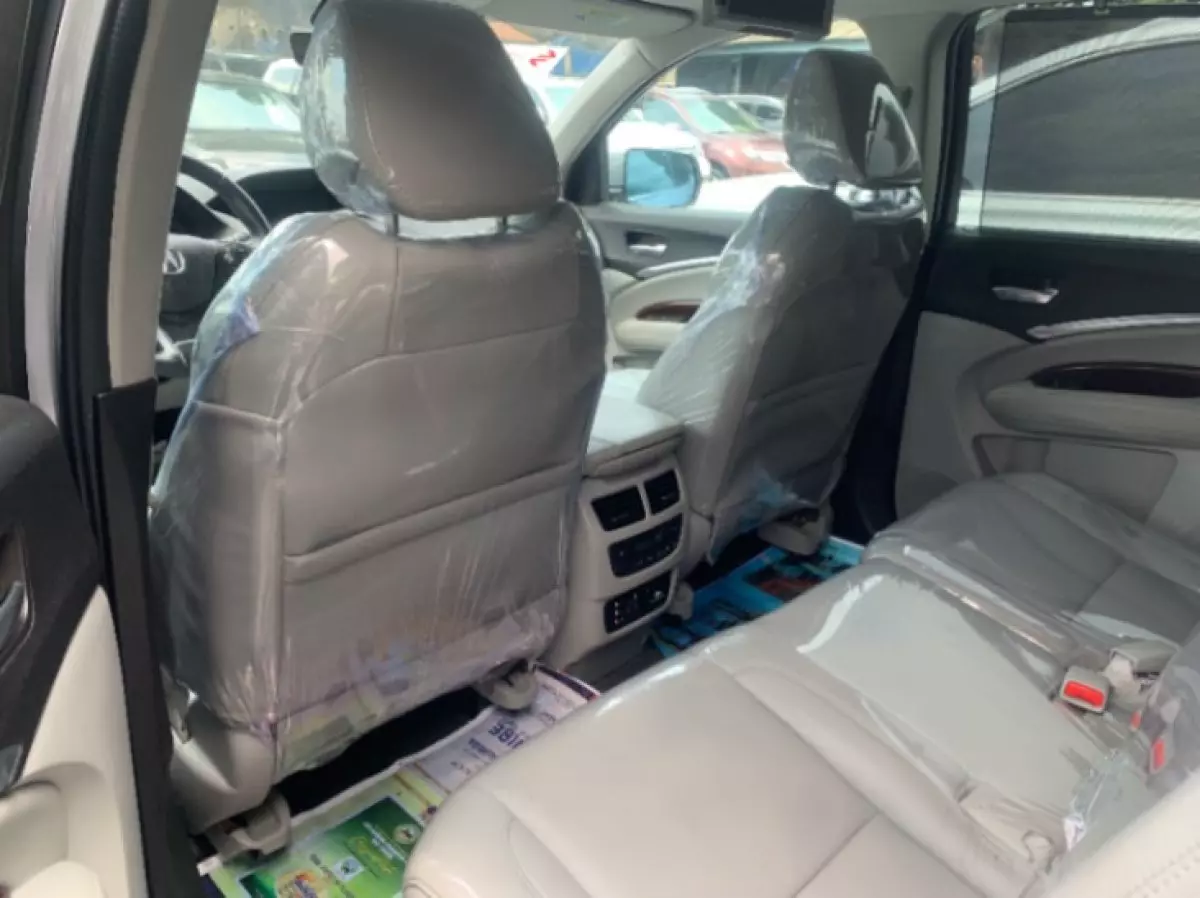 interiorBack