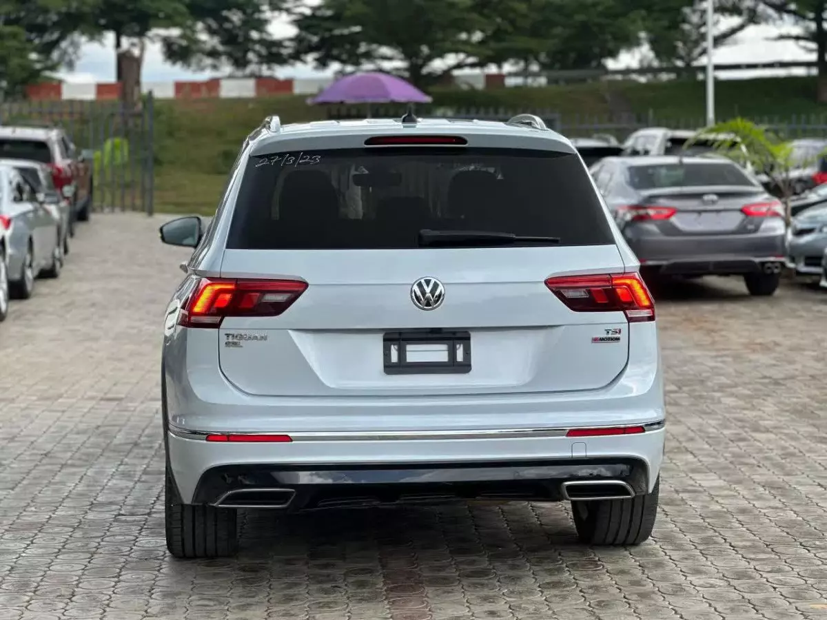 car Back