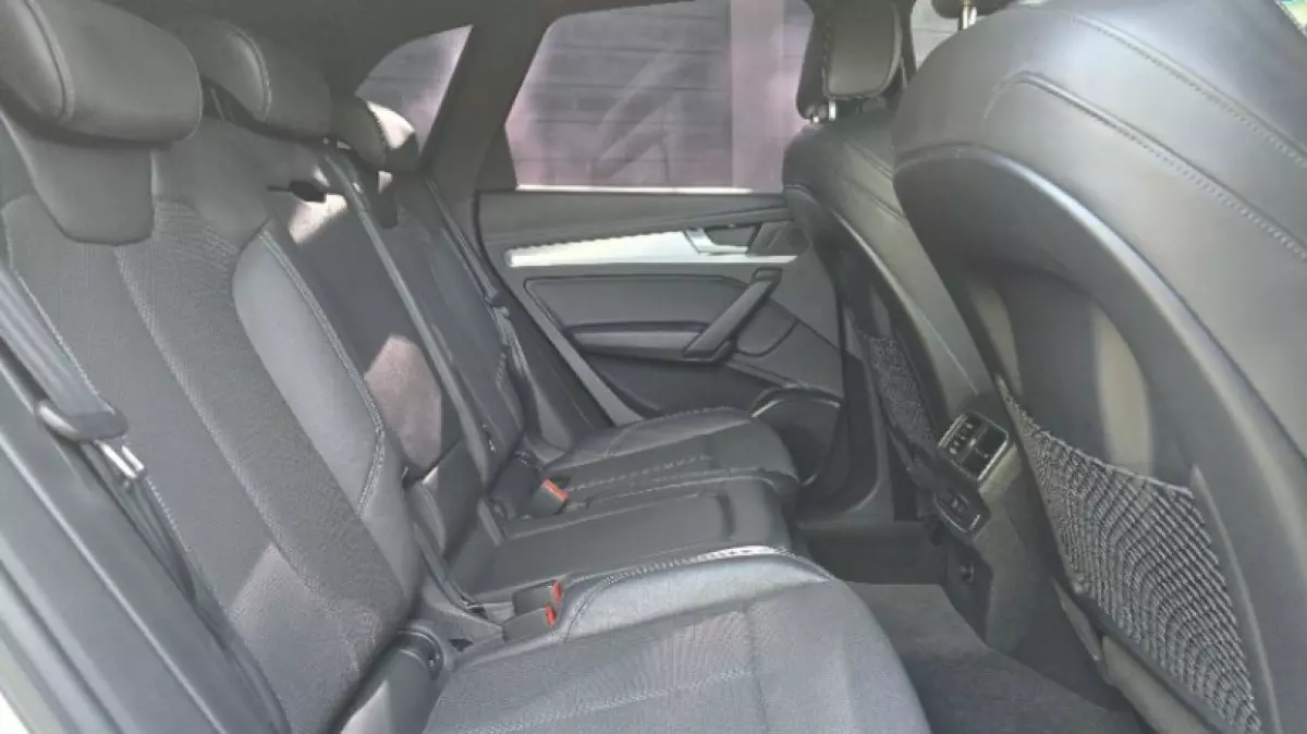 interiorBack