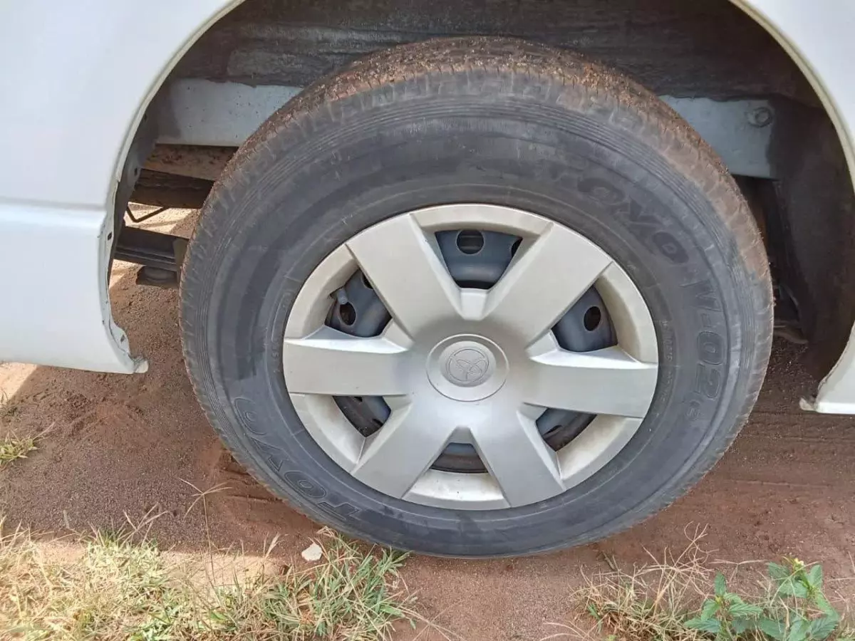 tyre1