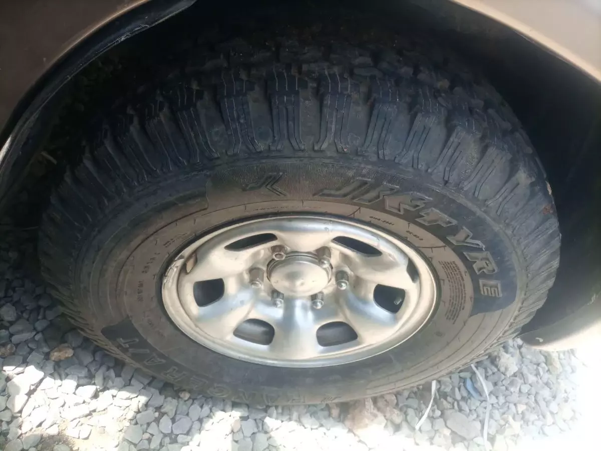 tyre0