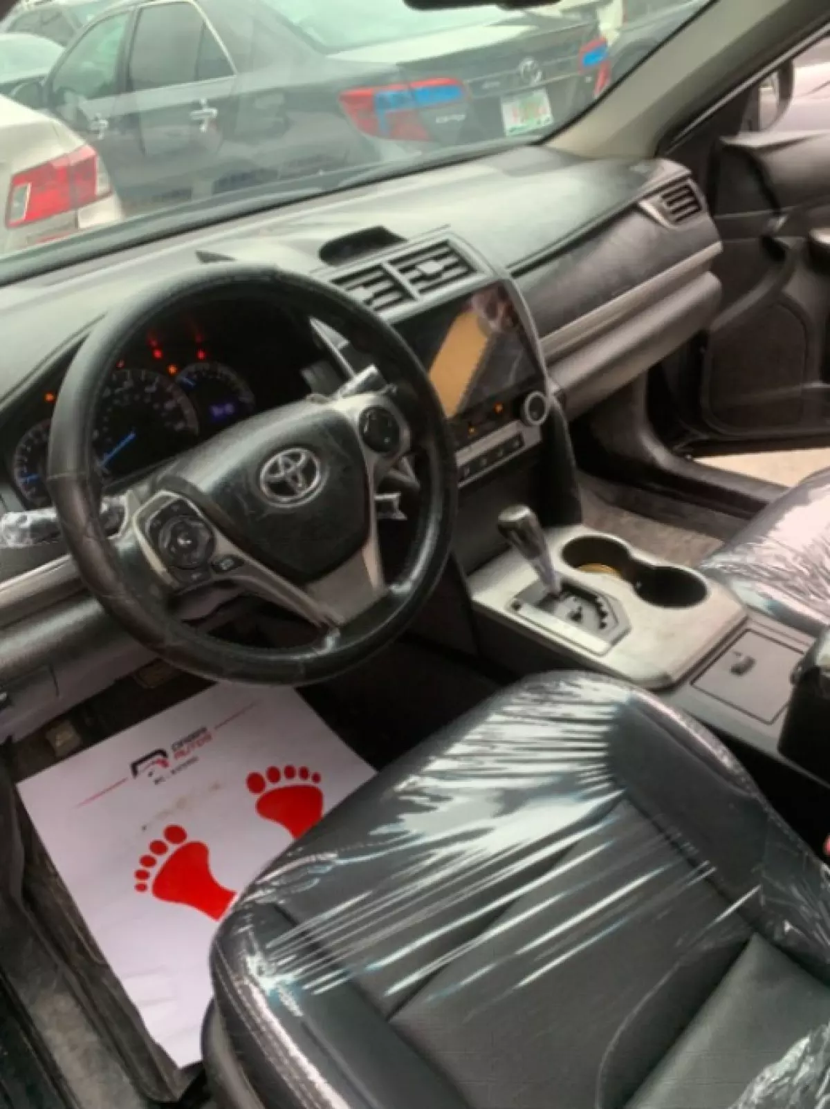 interiorFront