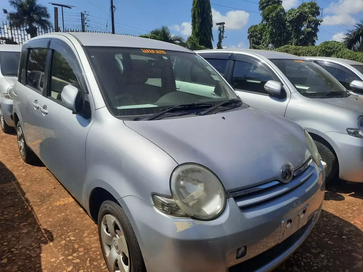 car Right Front