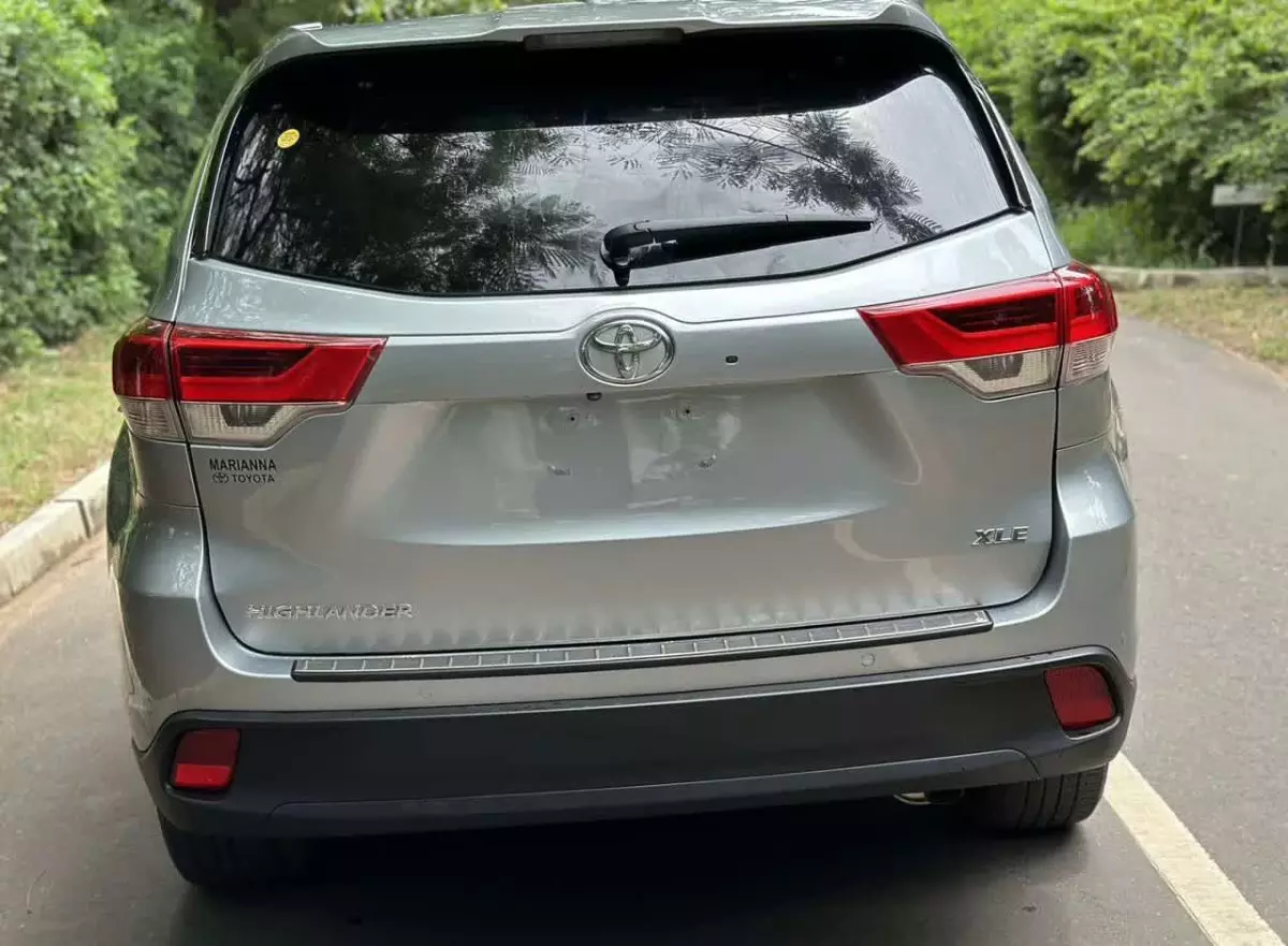 car Back