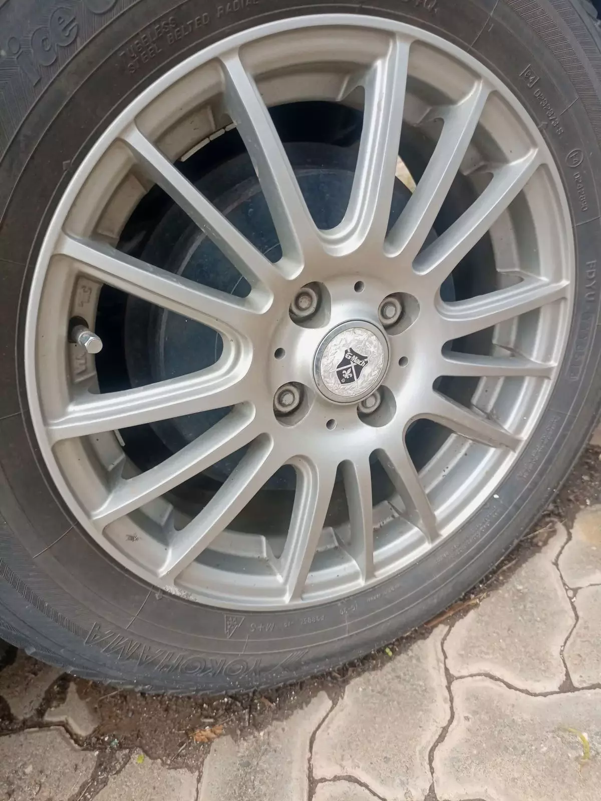 tyre0