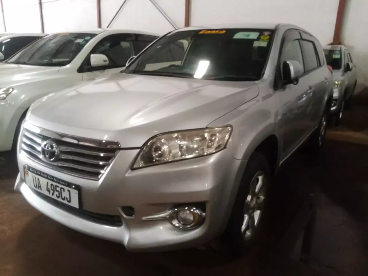 Toyota Vanguard  - 2010