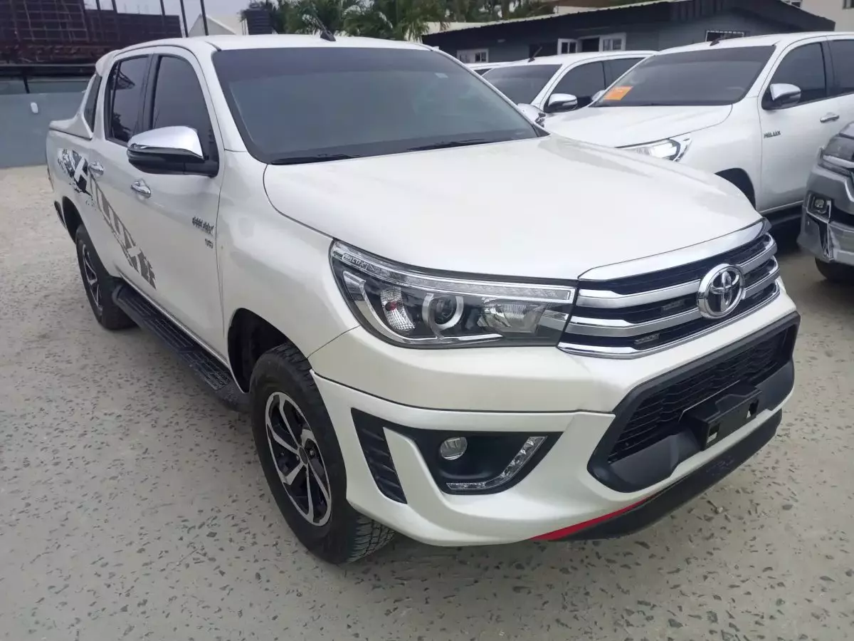 Car Right Front