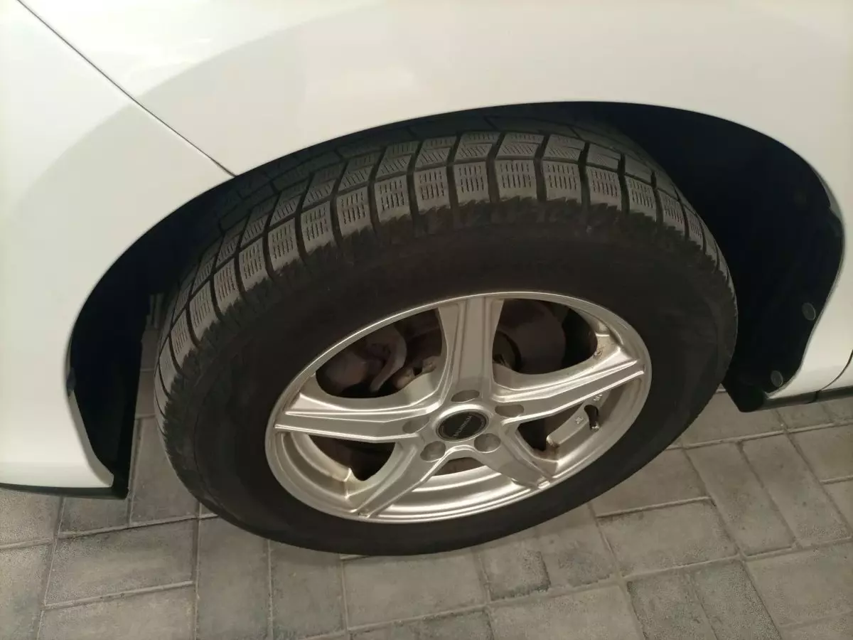 tyre2