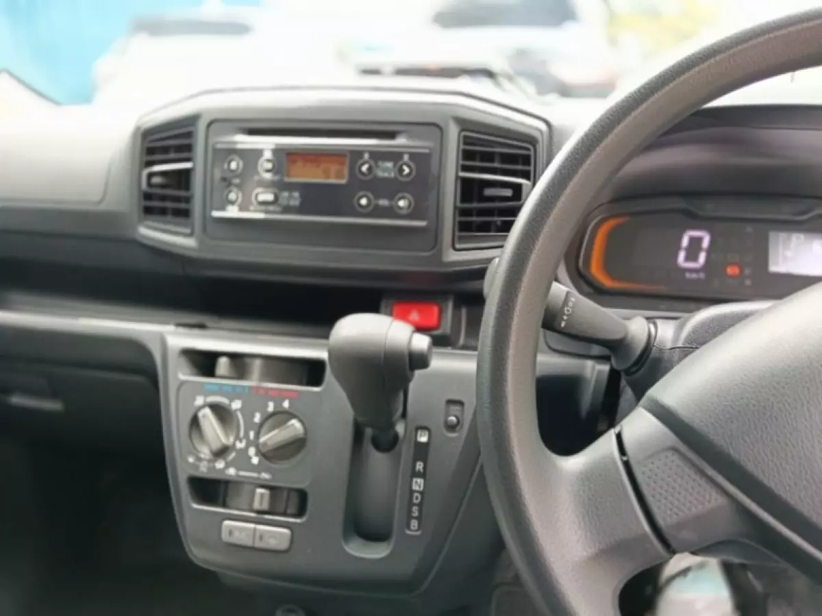 interiorFront