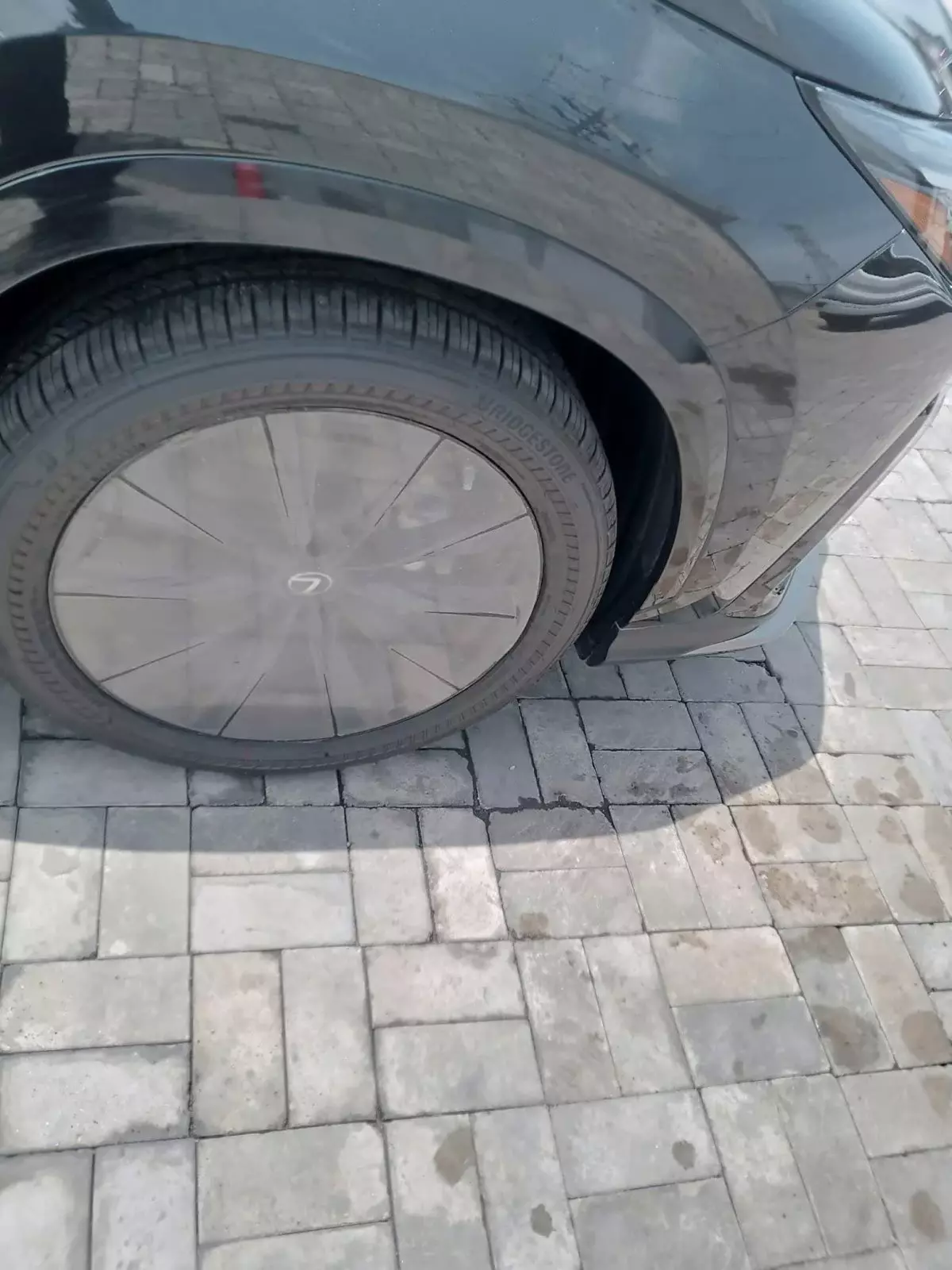 tyre1
