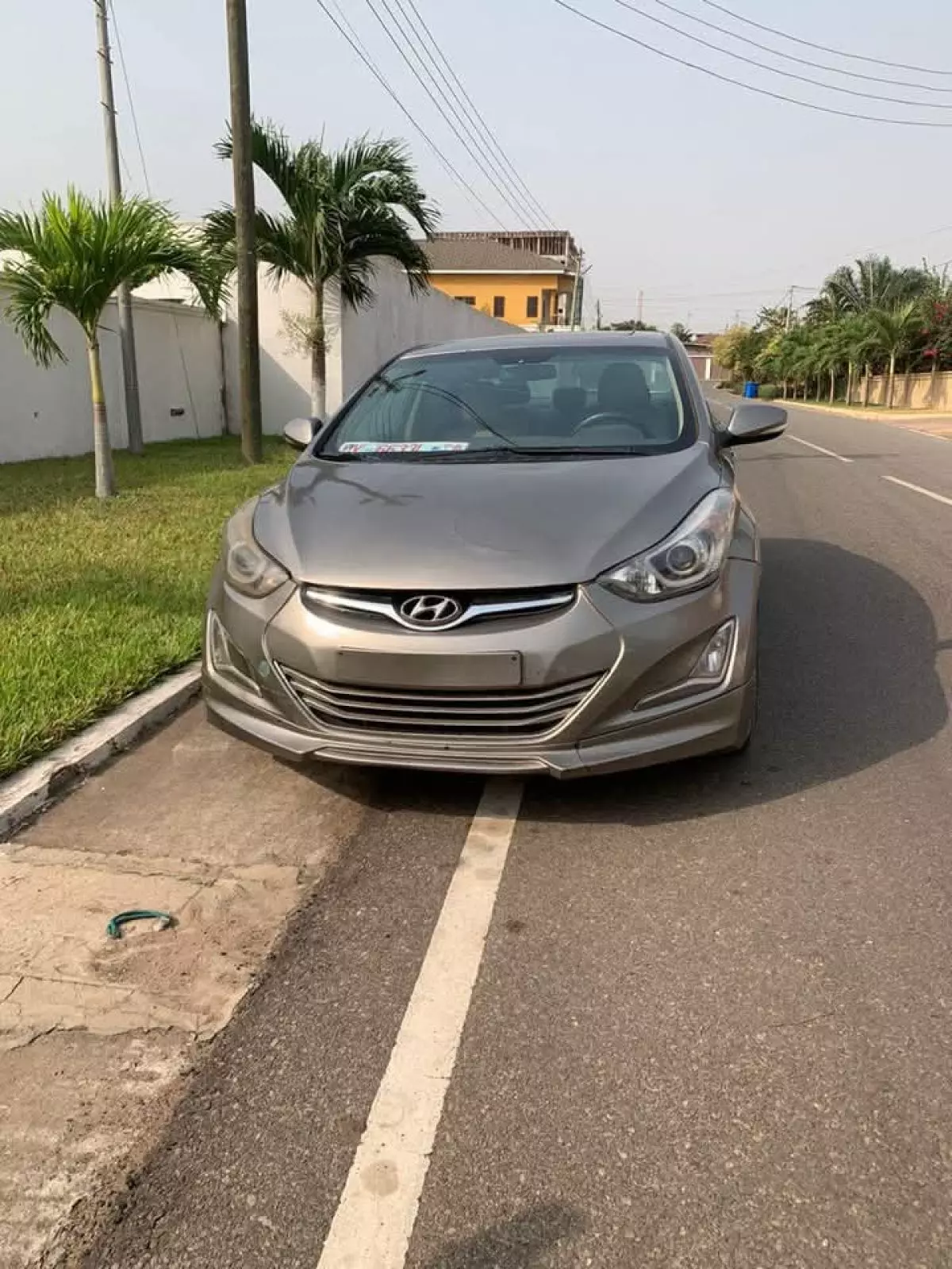 Hyundai Elantra - 2013
