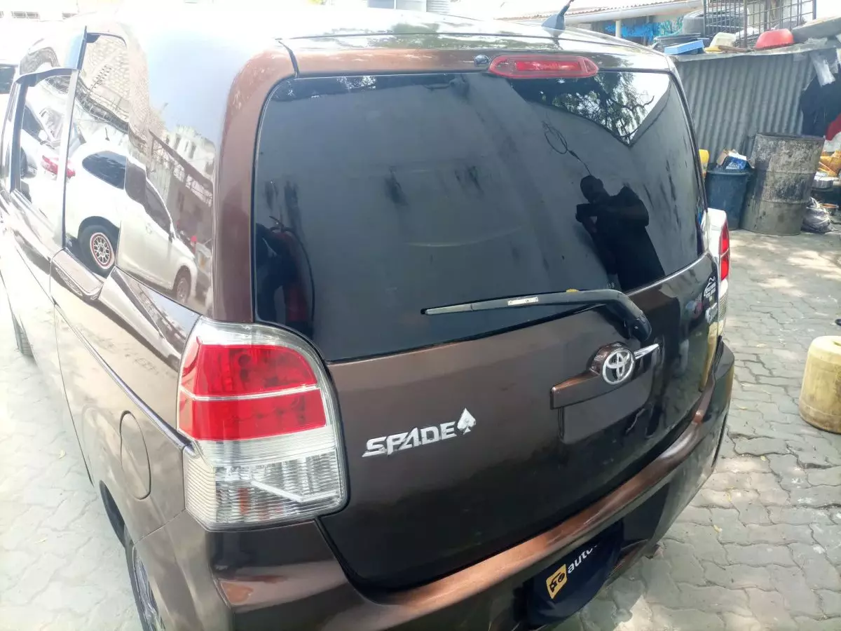 car Back