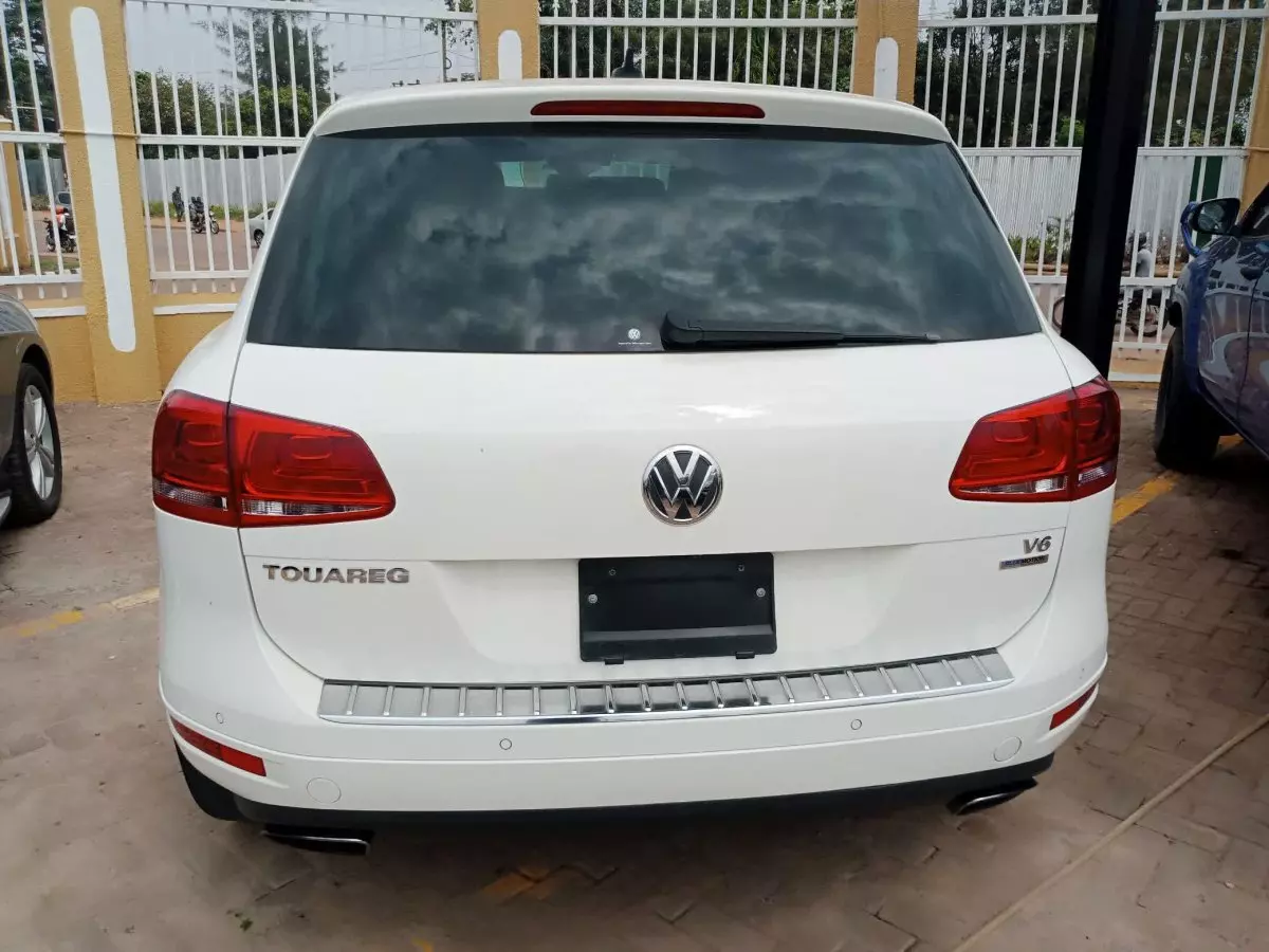 car Back