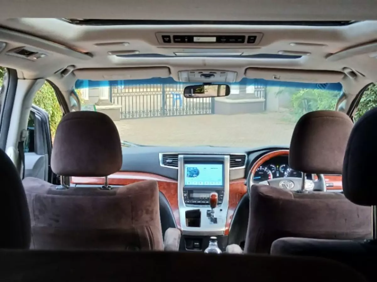 interiorFront