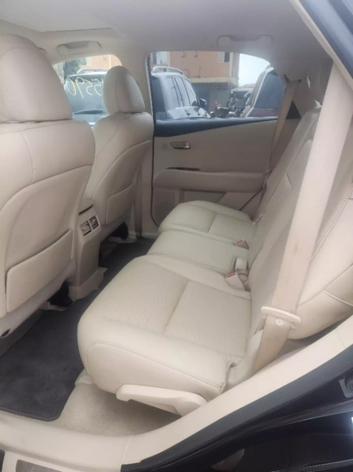 interiorBack