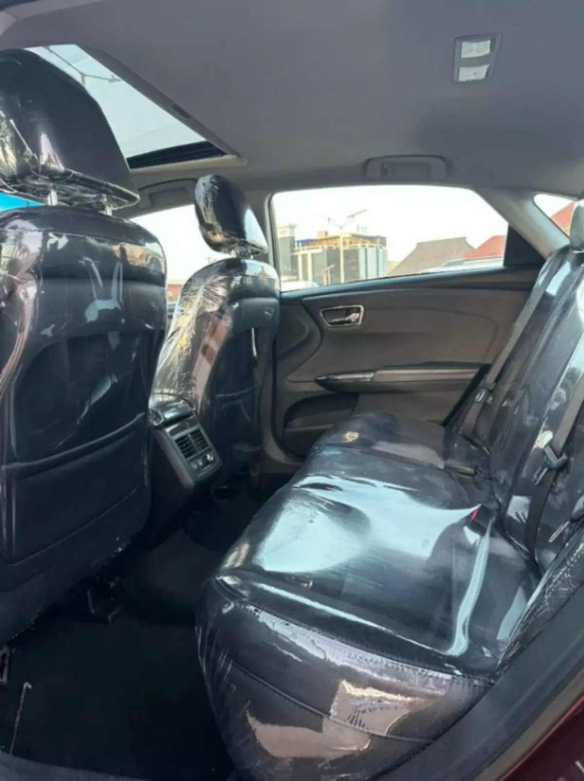 interiorBack