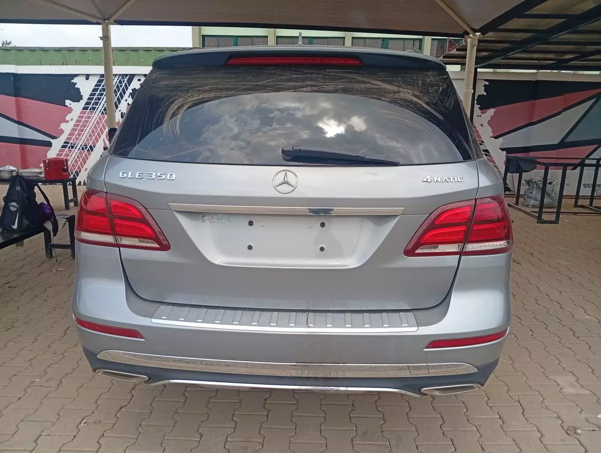 car Back