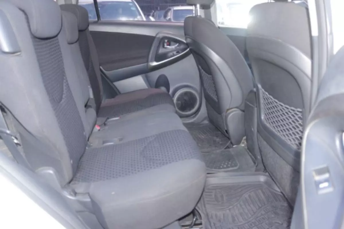 interiorBack
