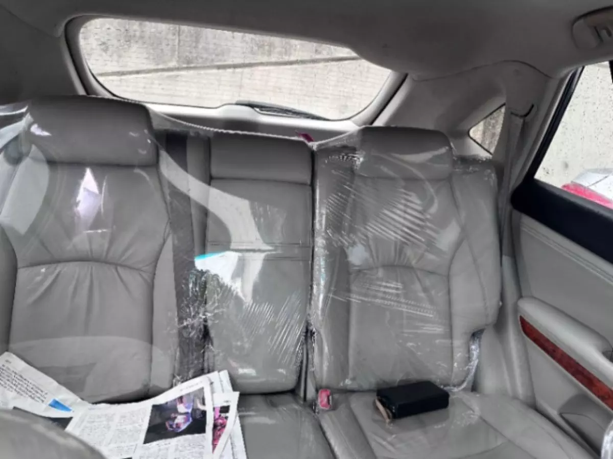 interiorBack