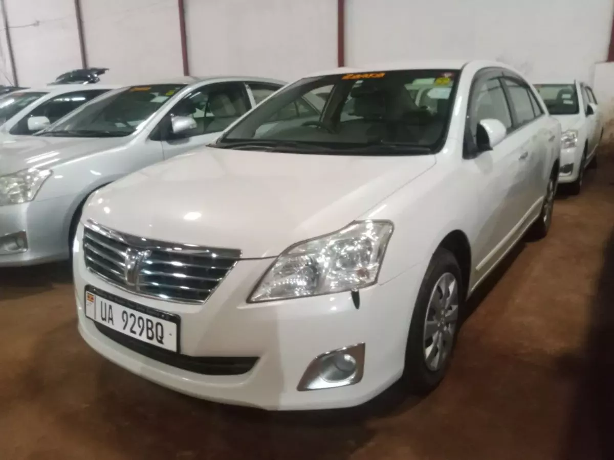 Toyota Premio  - 2010