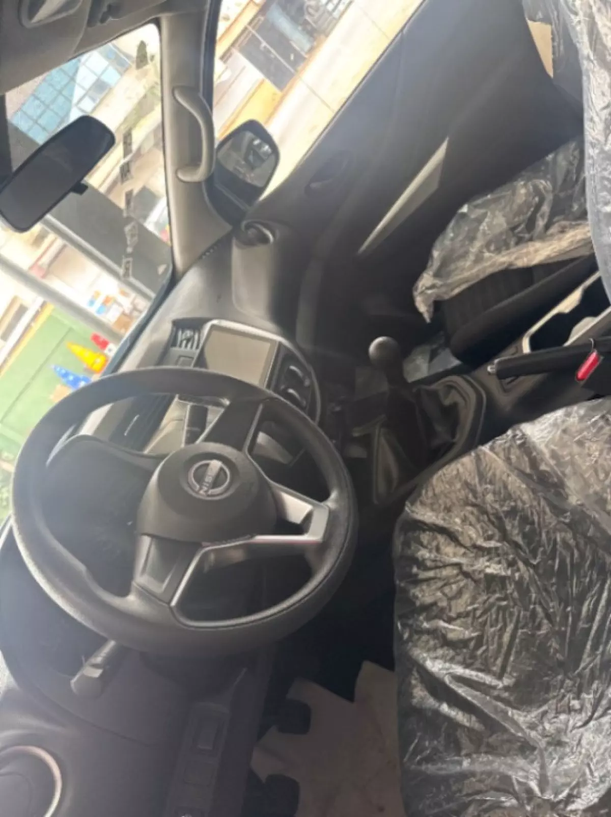 interiorFront