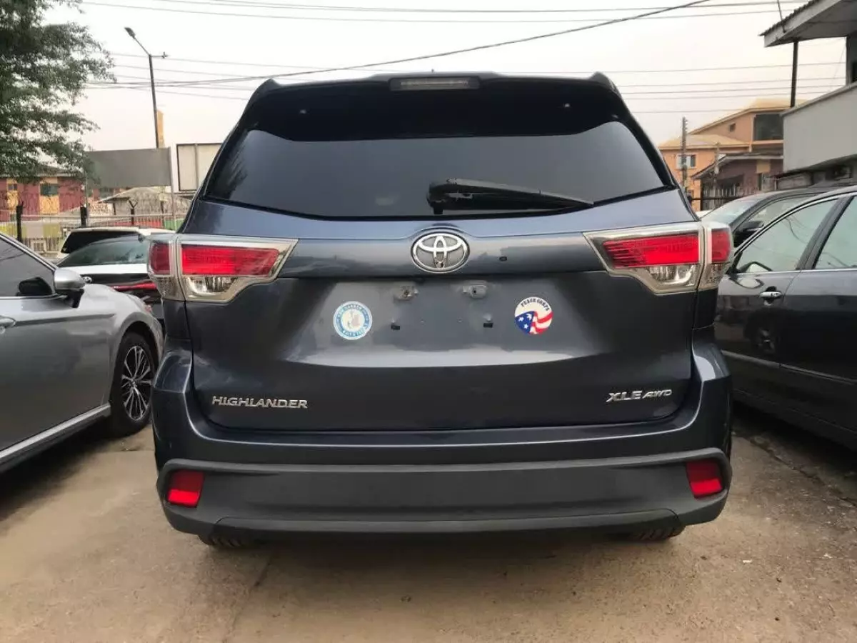 car Back