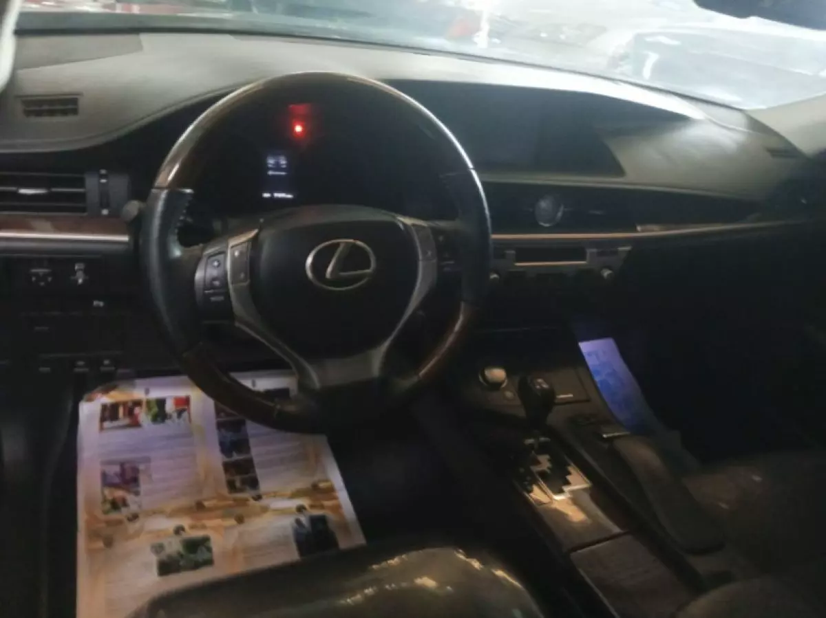 interiorFront