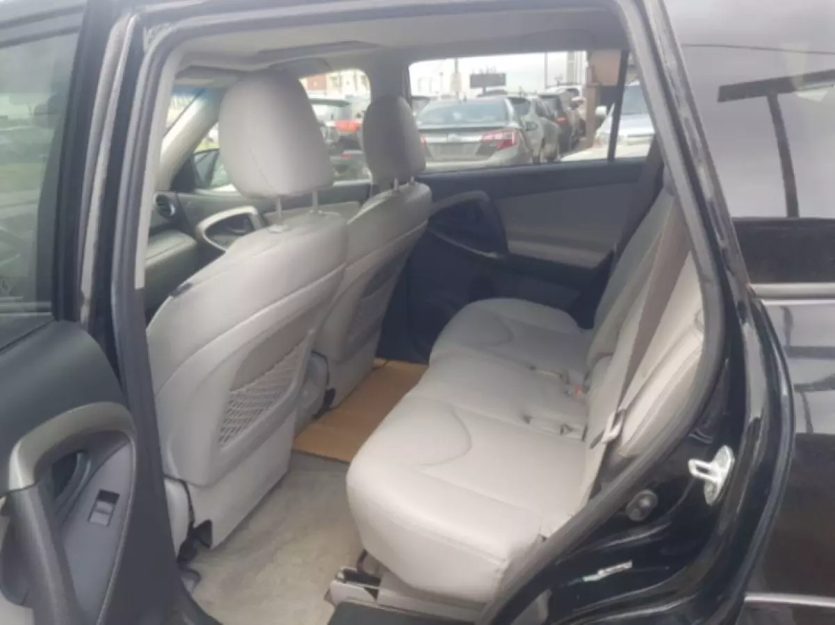 interiorBack