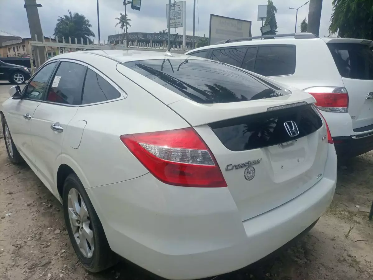 car Left Back