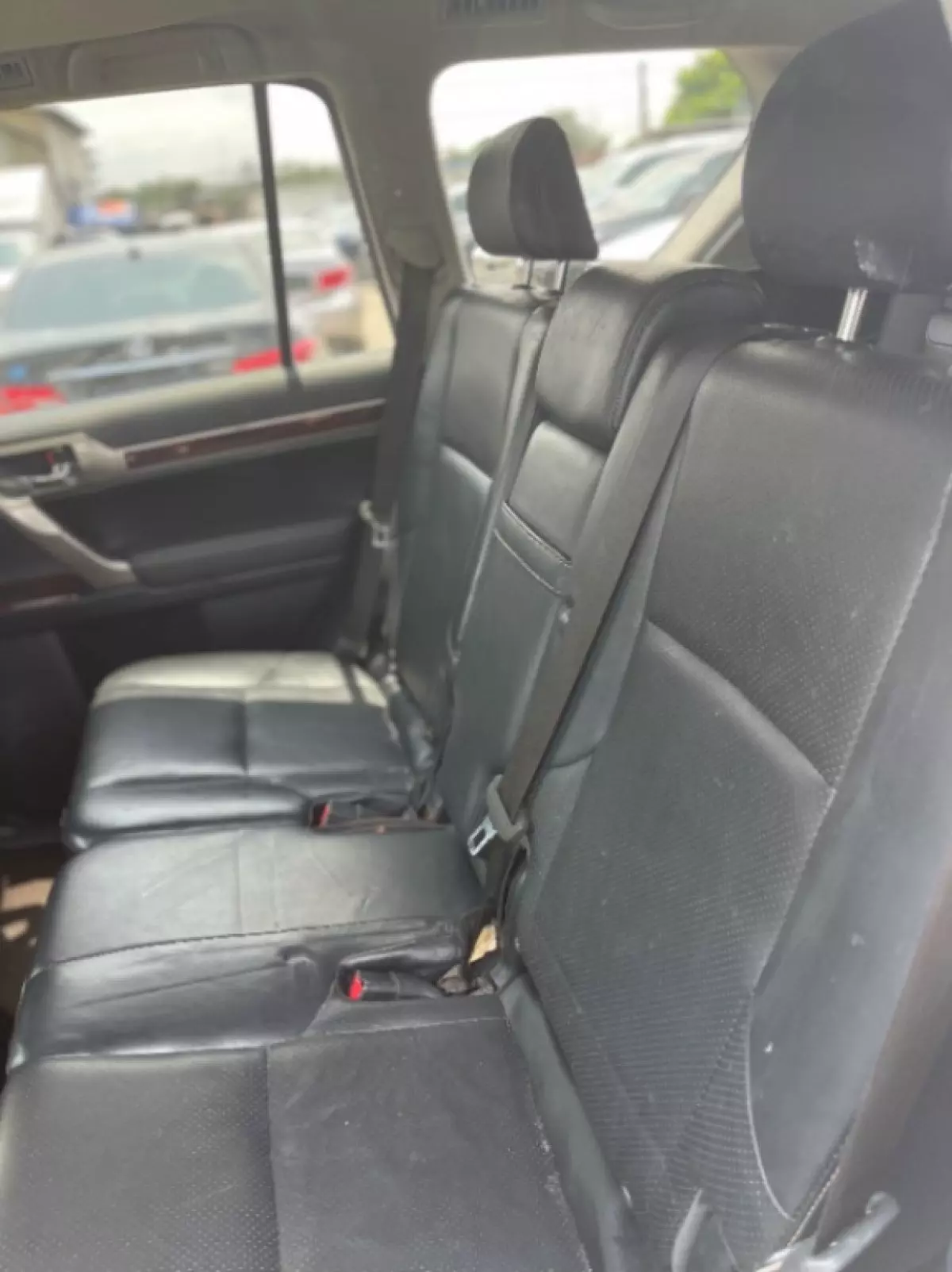 interiorBack