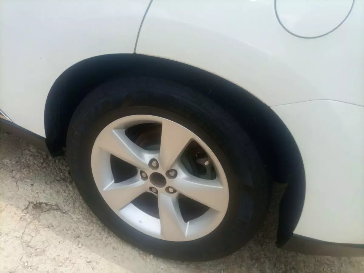 tyre2