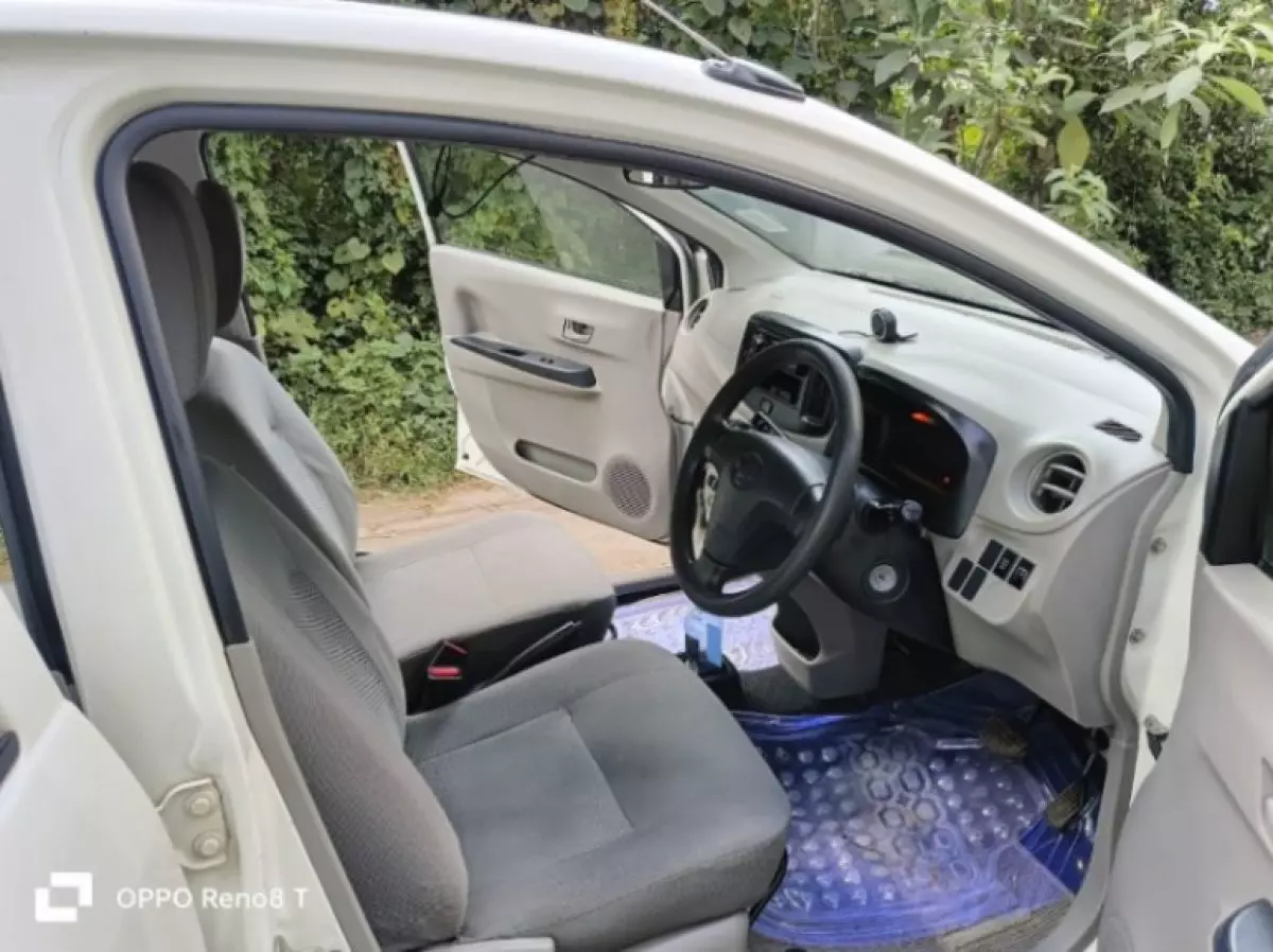 interiorFront