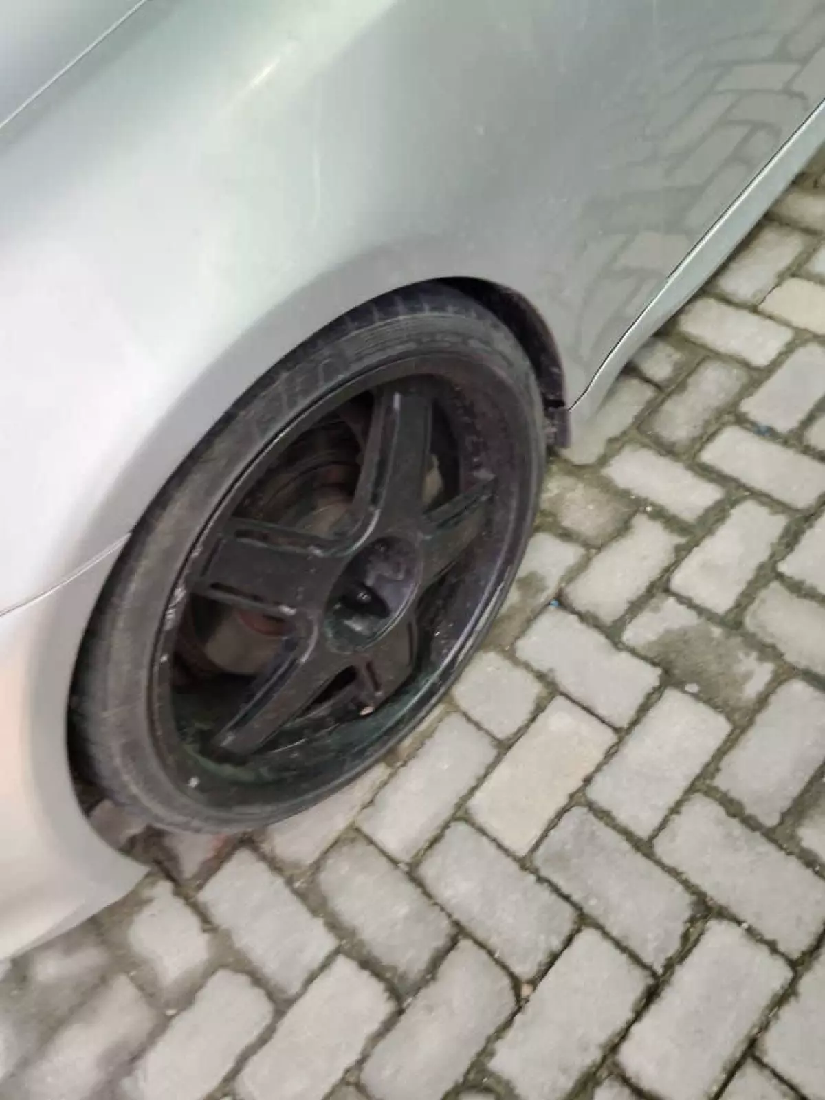 tyre1