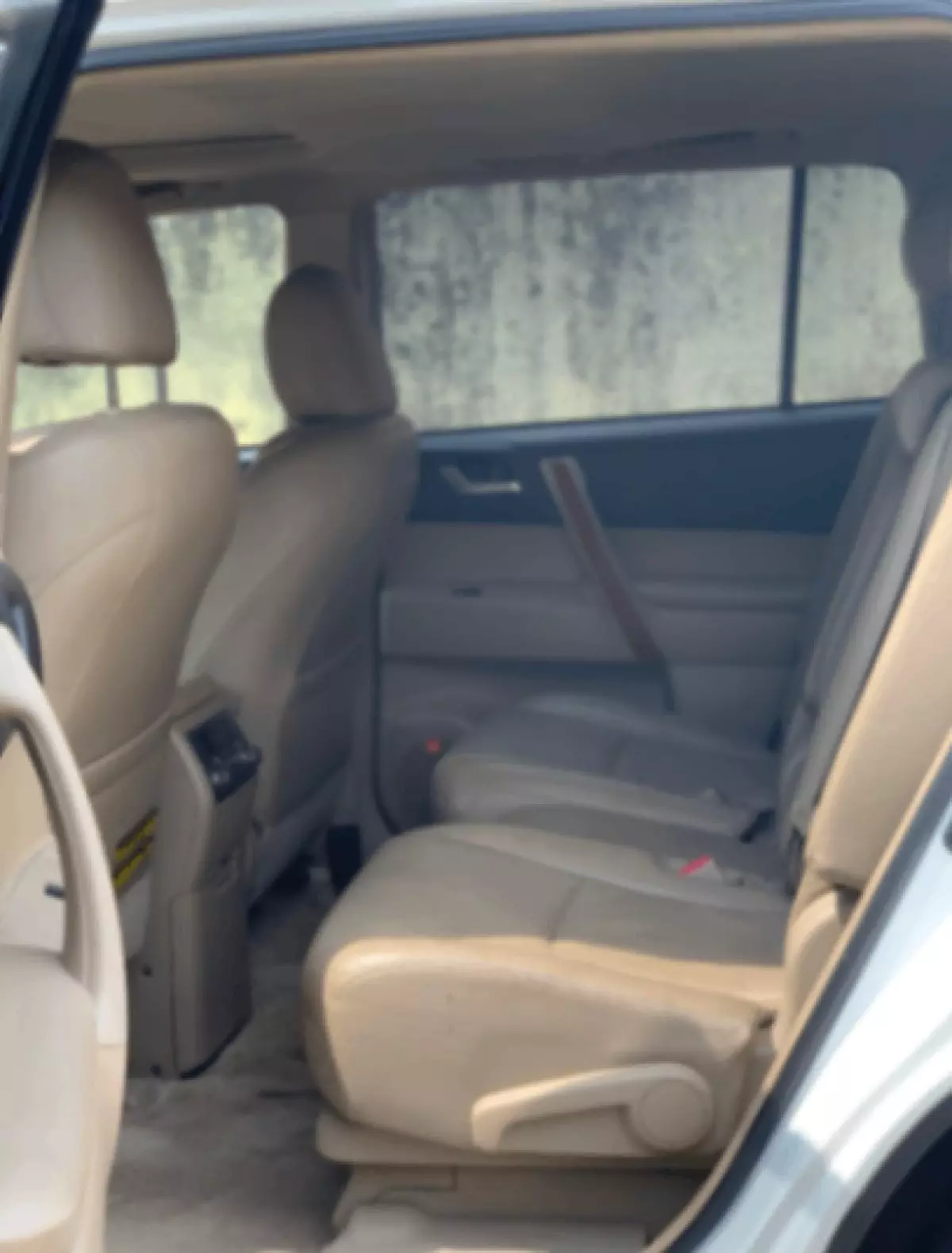 interiorBack