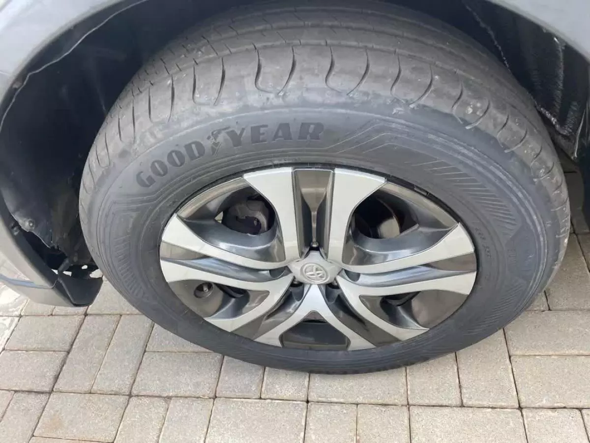 tyre1