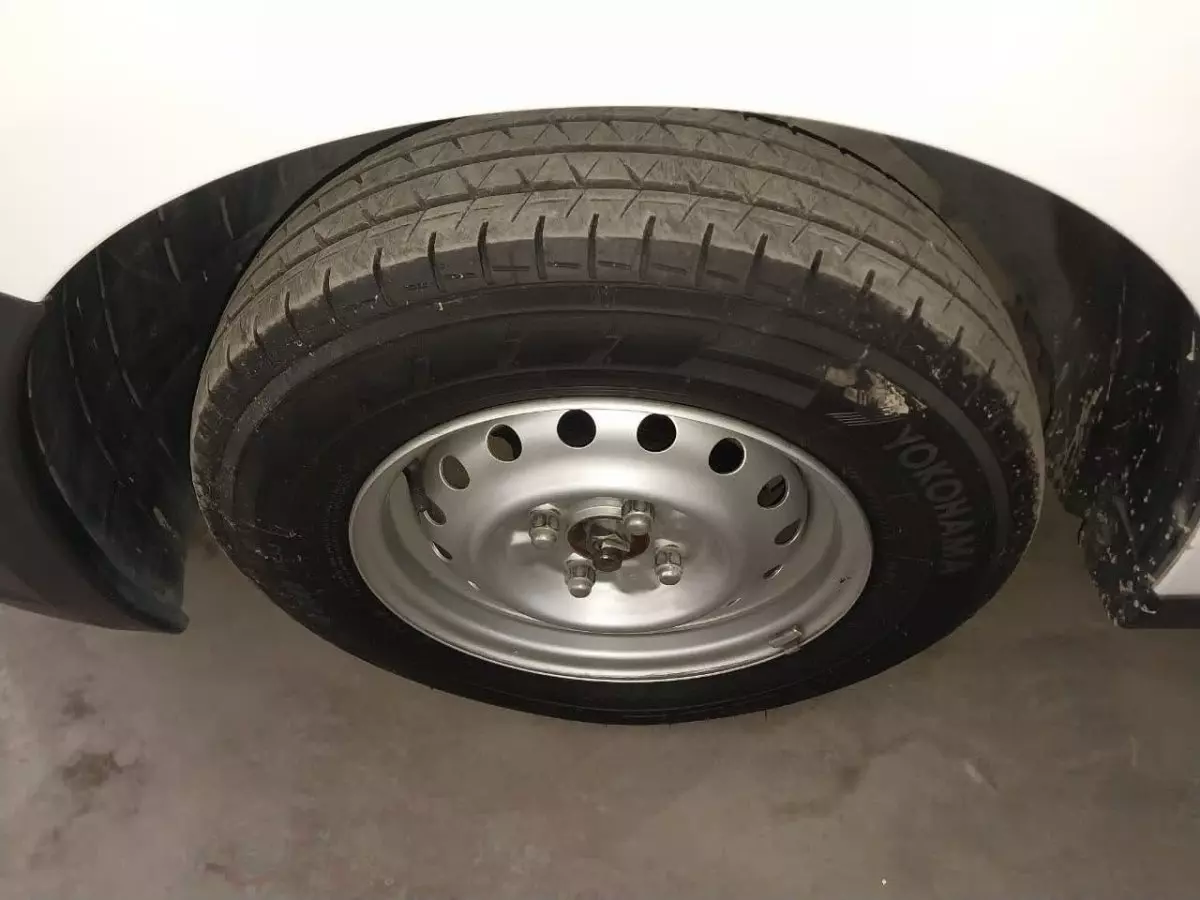 tyre1
