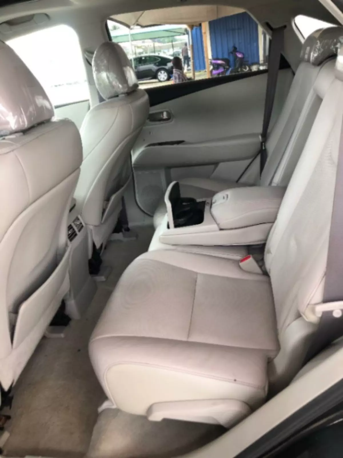 interiorBack