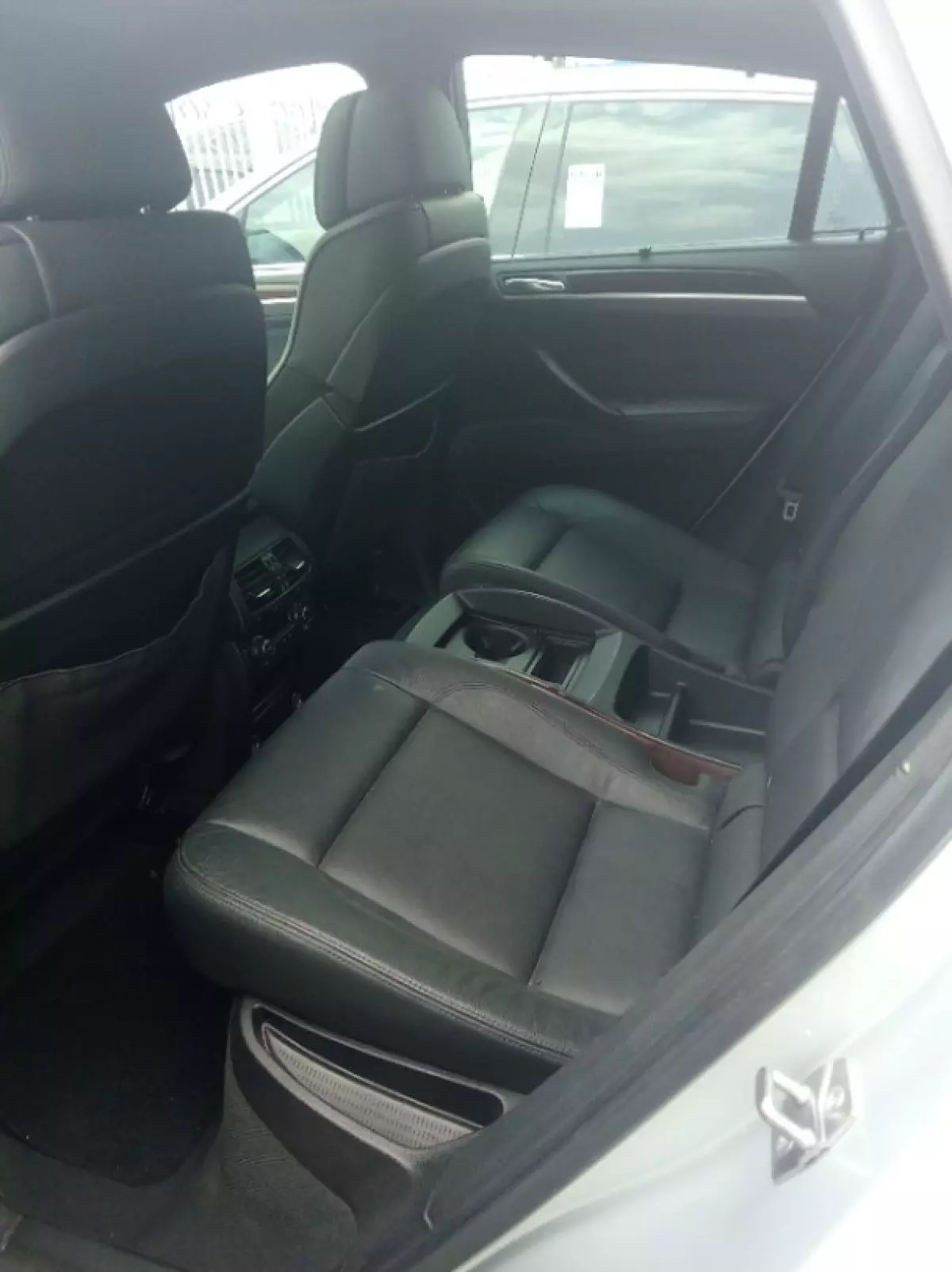 interiorBack