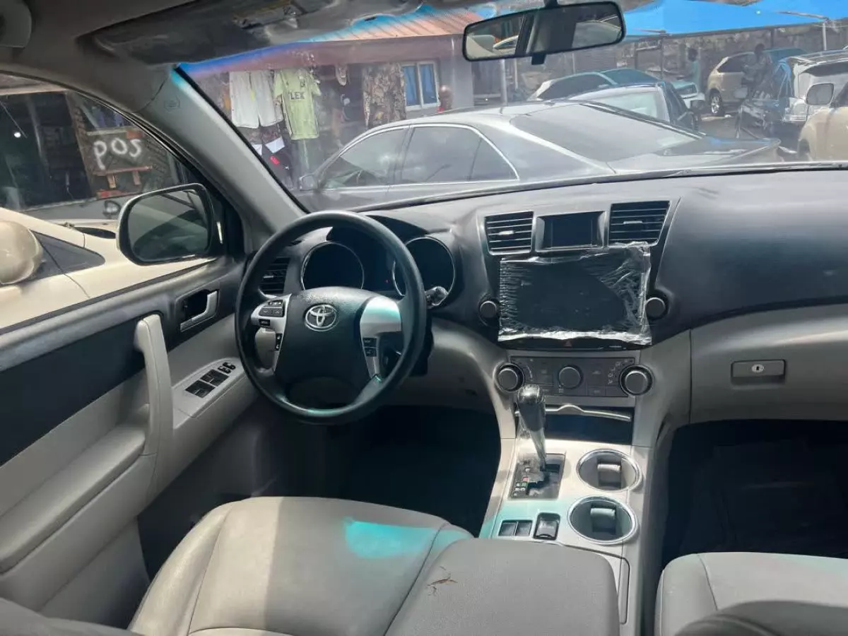 car Left