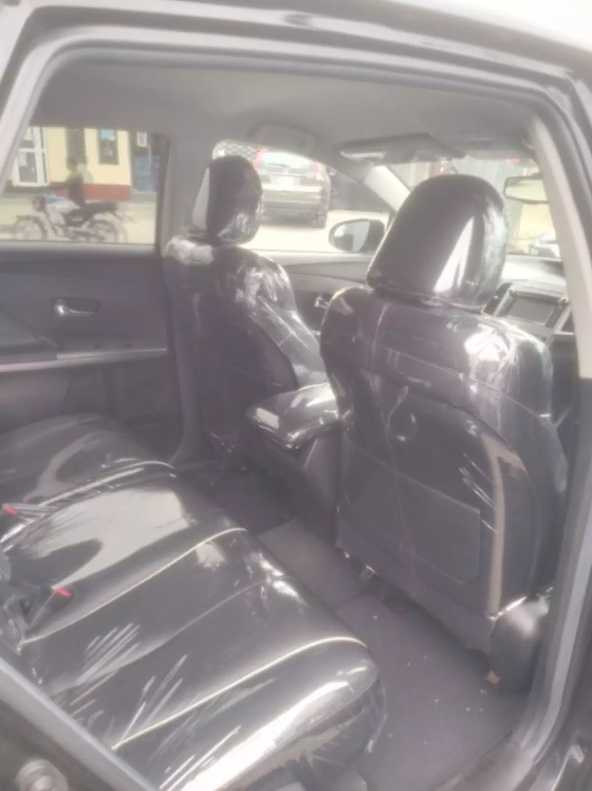 interiorBack