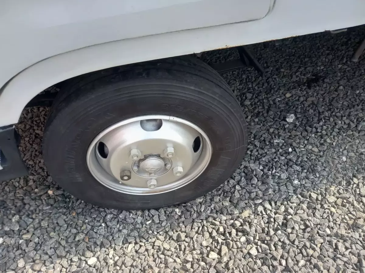 tyre1