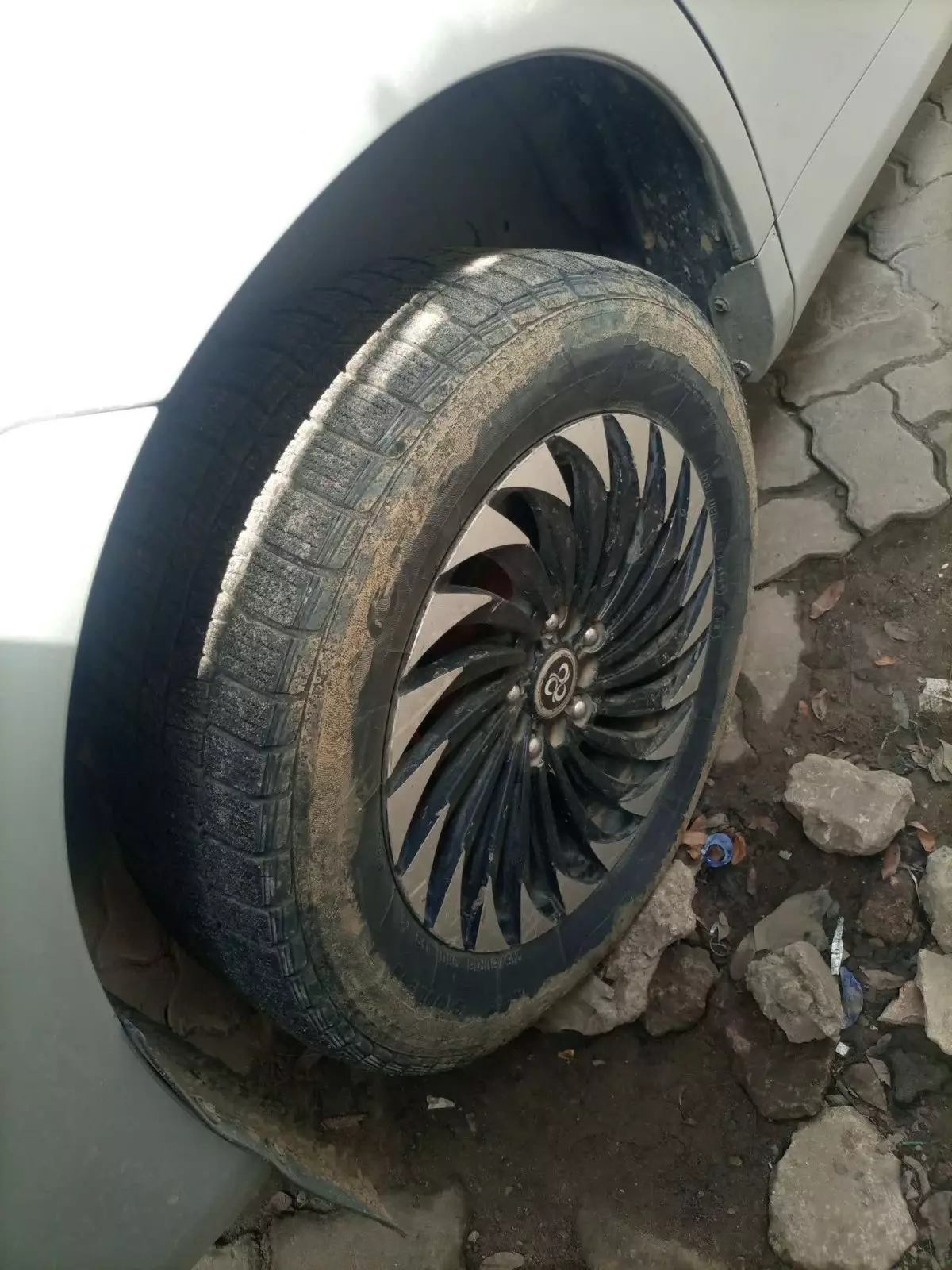 tyre2
