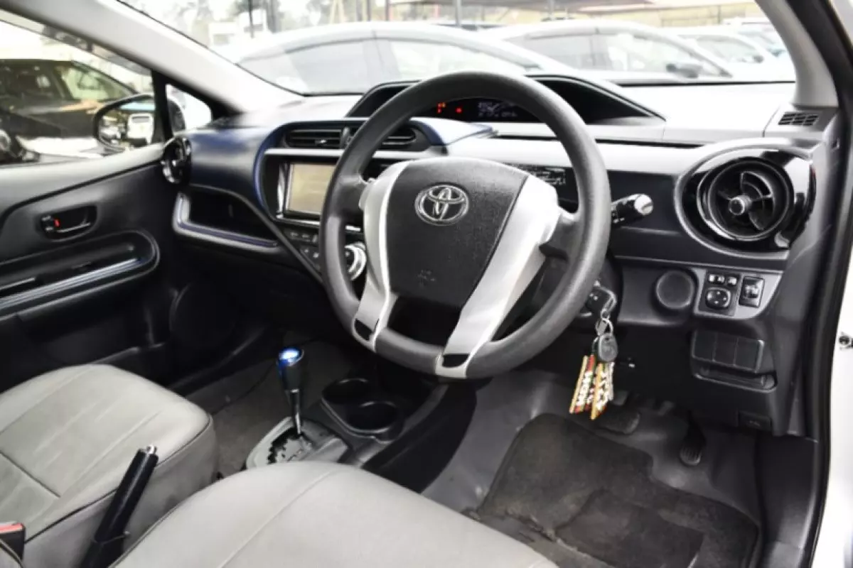 interiorFront