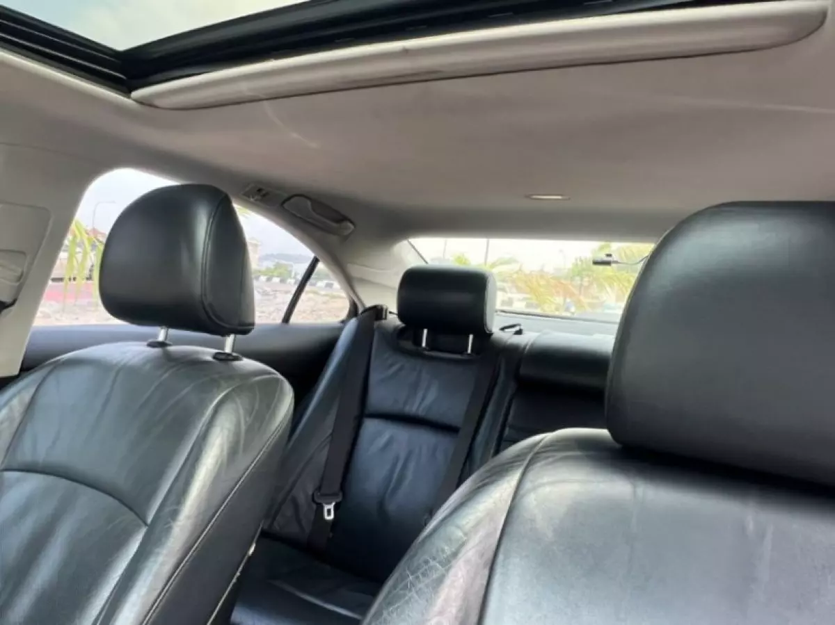 interiorBack