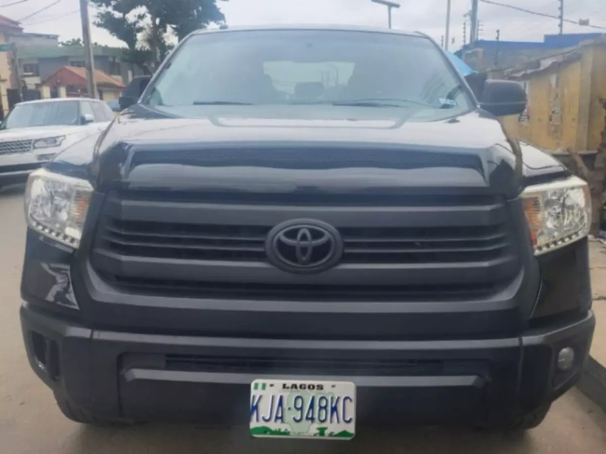 Toyota Tundra - 2015