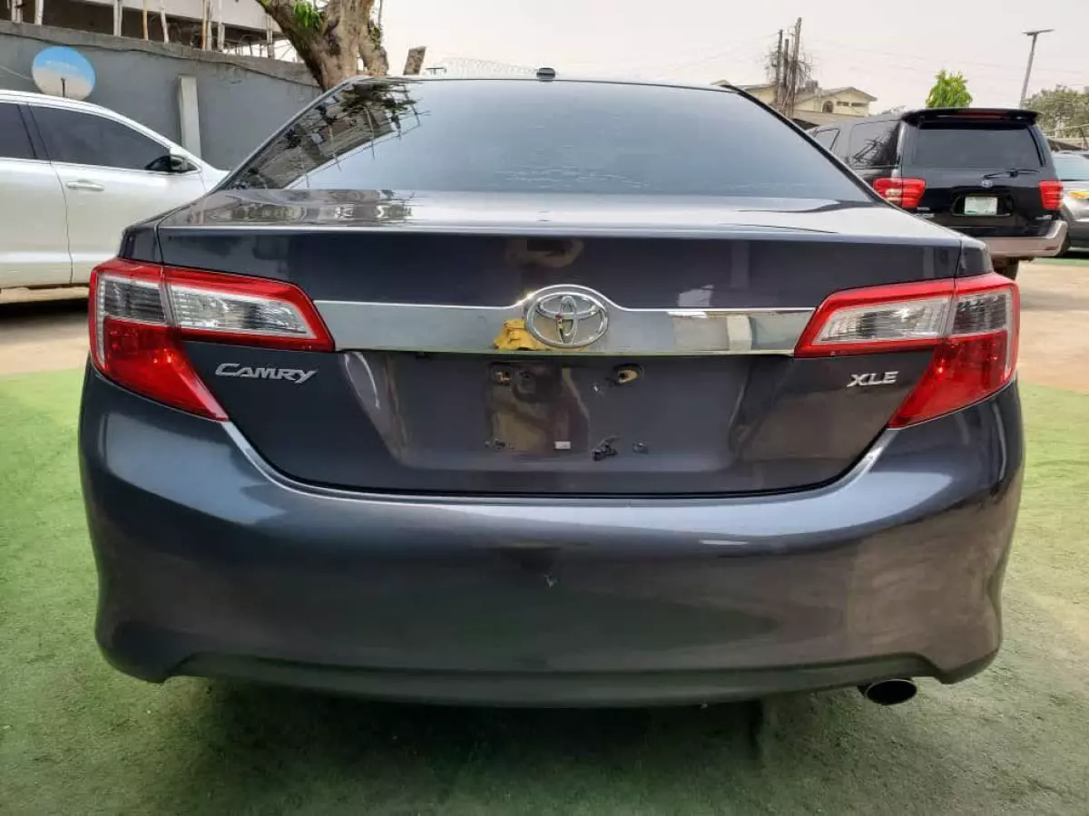 car Right Back