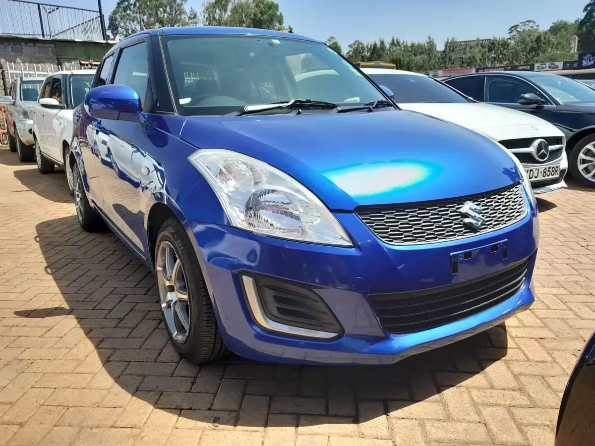 SUZUKI Swift RS - 2015