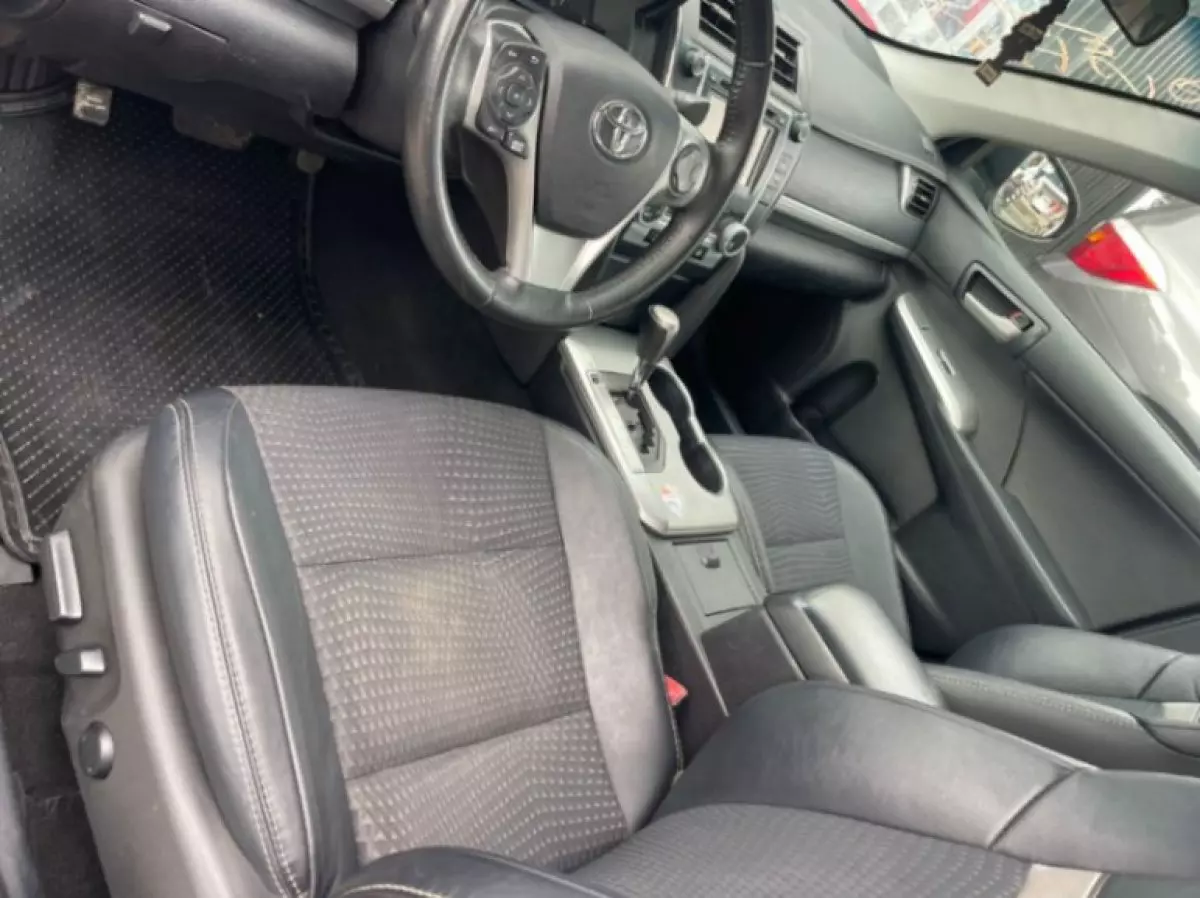 interiorFront