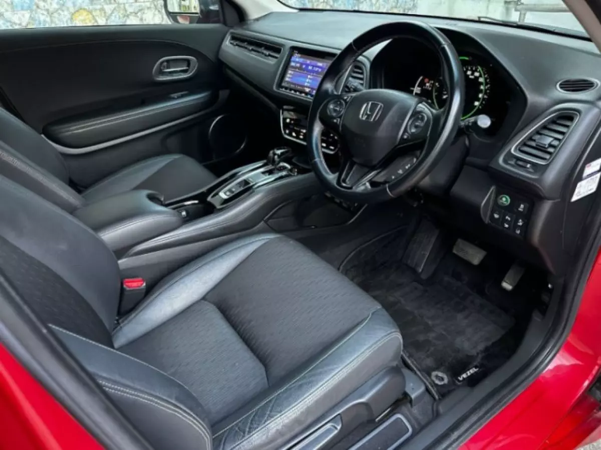 interiorFront