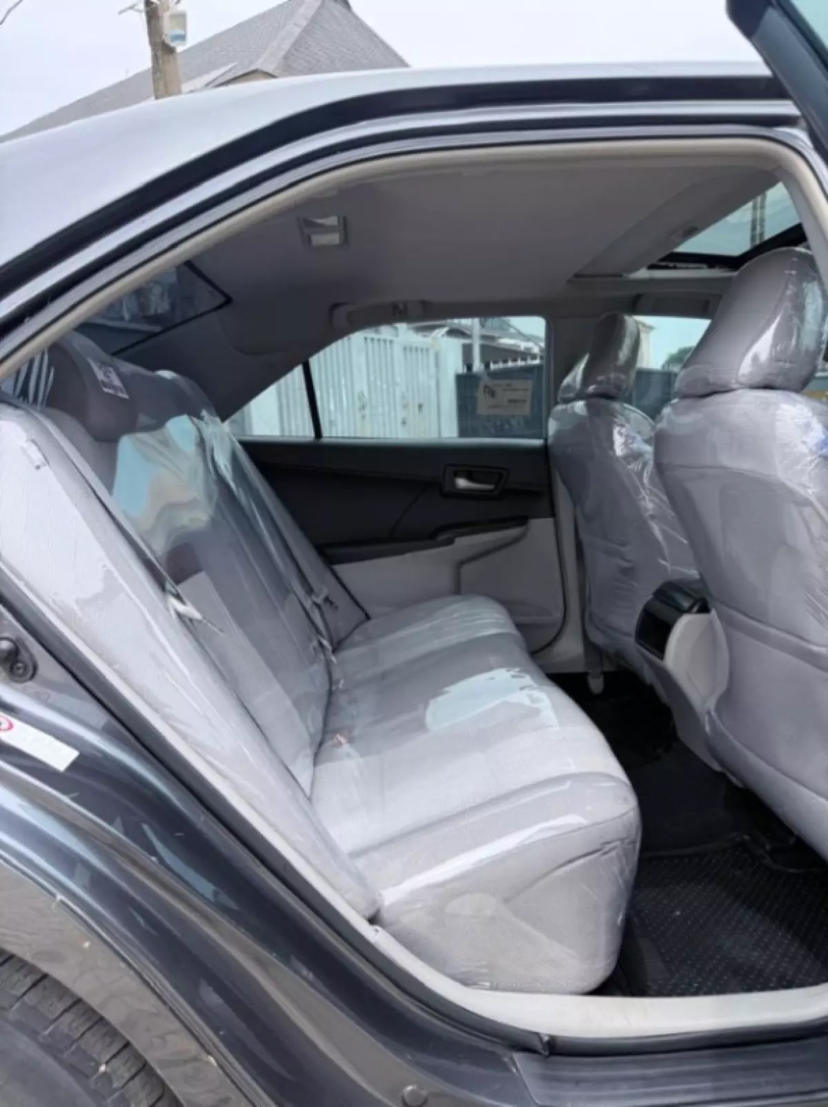 interiorBack